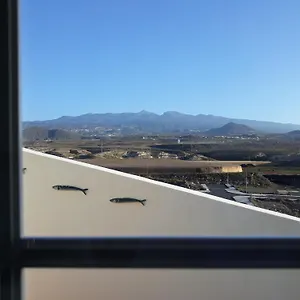 https://plaza-vista-mar.adeje-hotels.com
